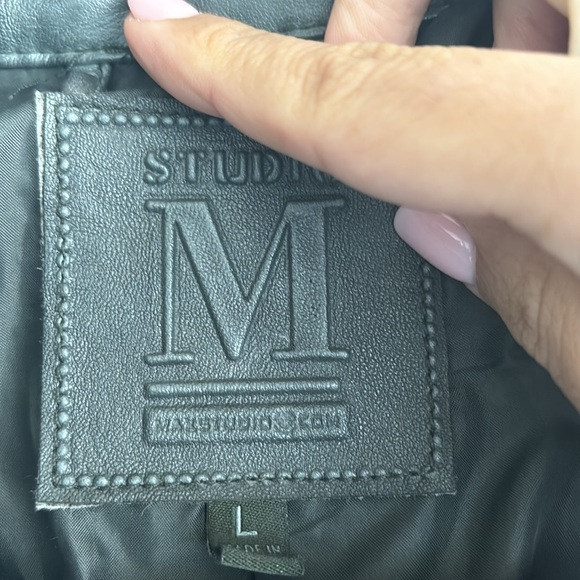 Studio M Classic Green Leather Jacket - Picture 9 of 12